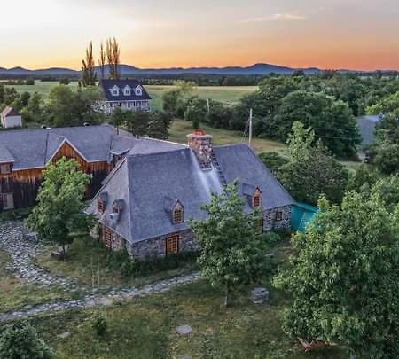 Auberge Le P'Tit Bonheur Saint-Laurent-de-l'ile d'Orleans Dış mekan fotoğraf