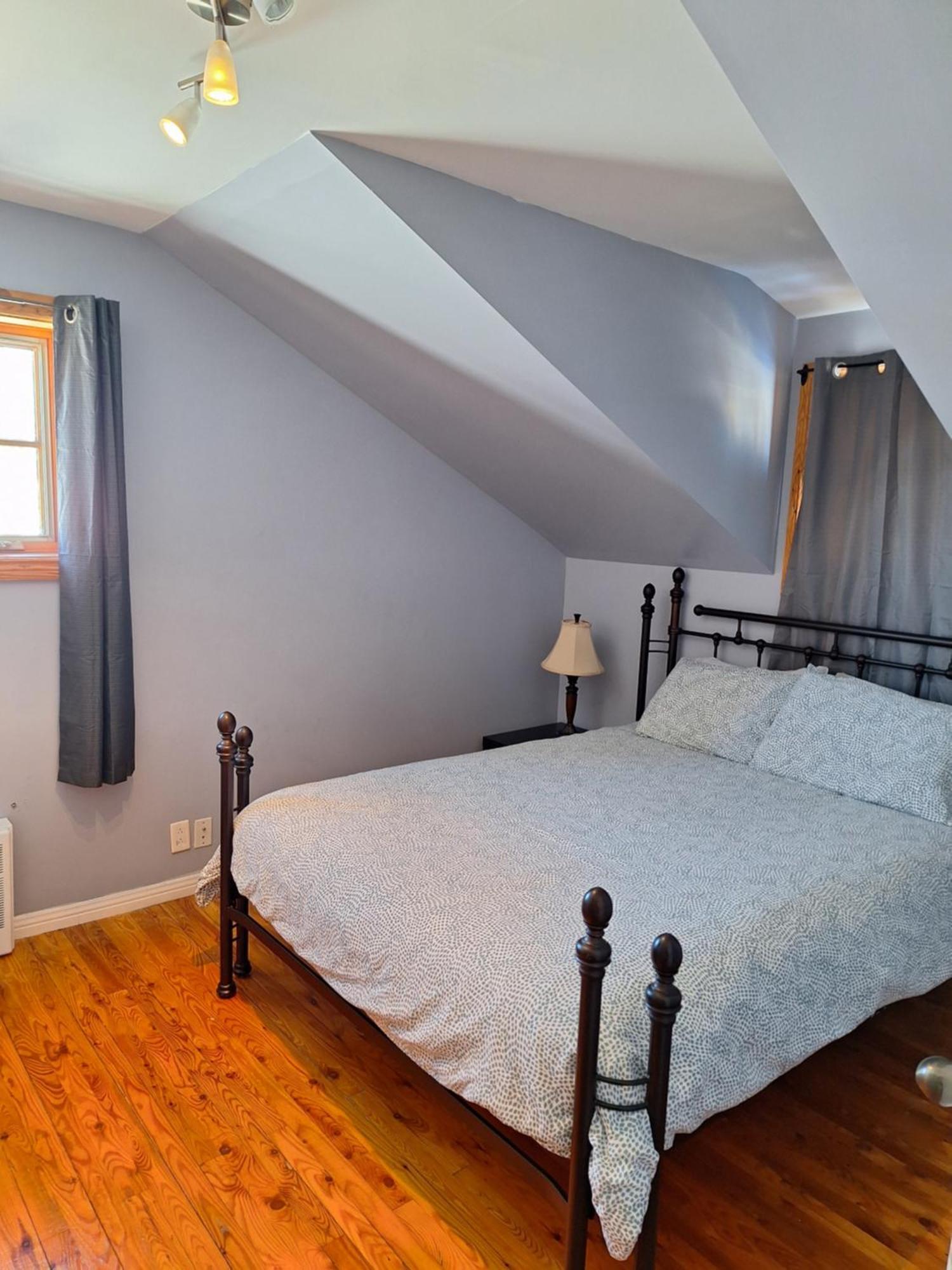 Auberge Le P'Tit Bonheur Saint-Laurent-de-l'ile d'Orleans Dış mekan fotoğraf