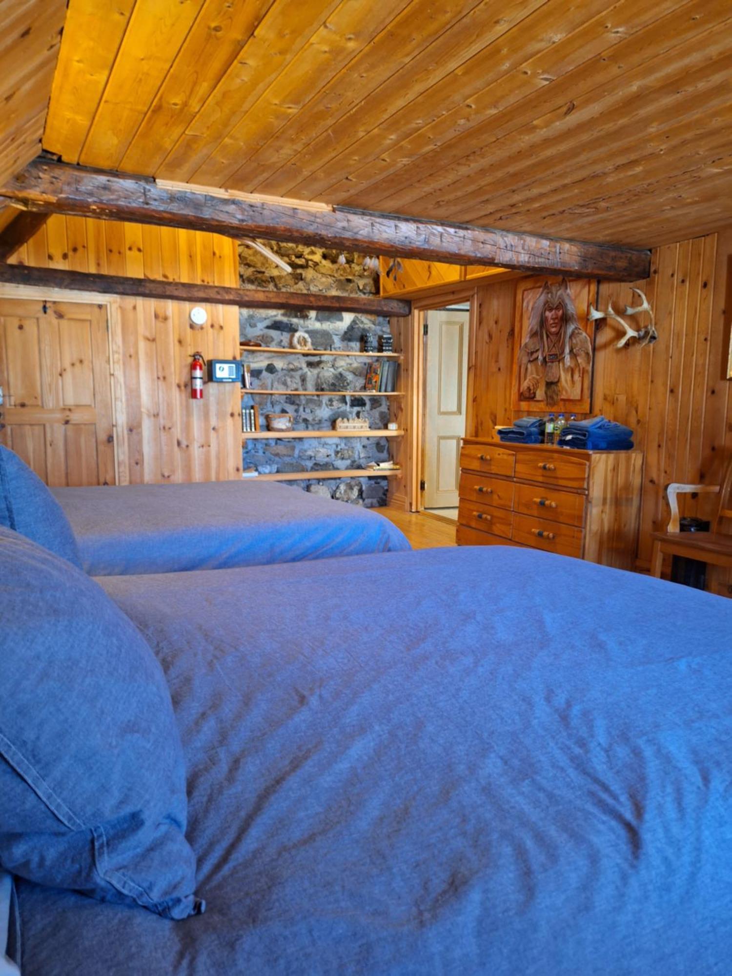 Auberge Le P'Tit Bonheur Saint-Laurent-de-l'ile d'Orleans Dış mekan fotoğraf