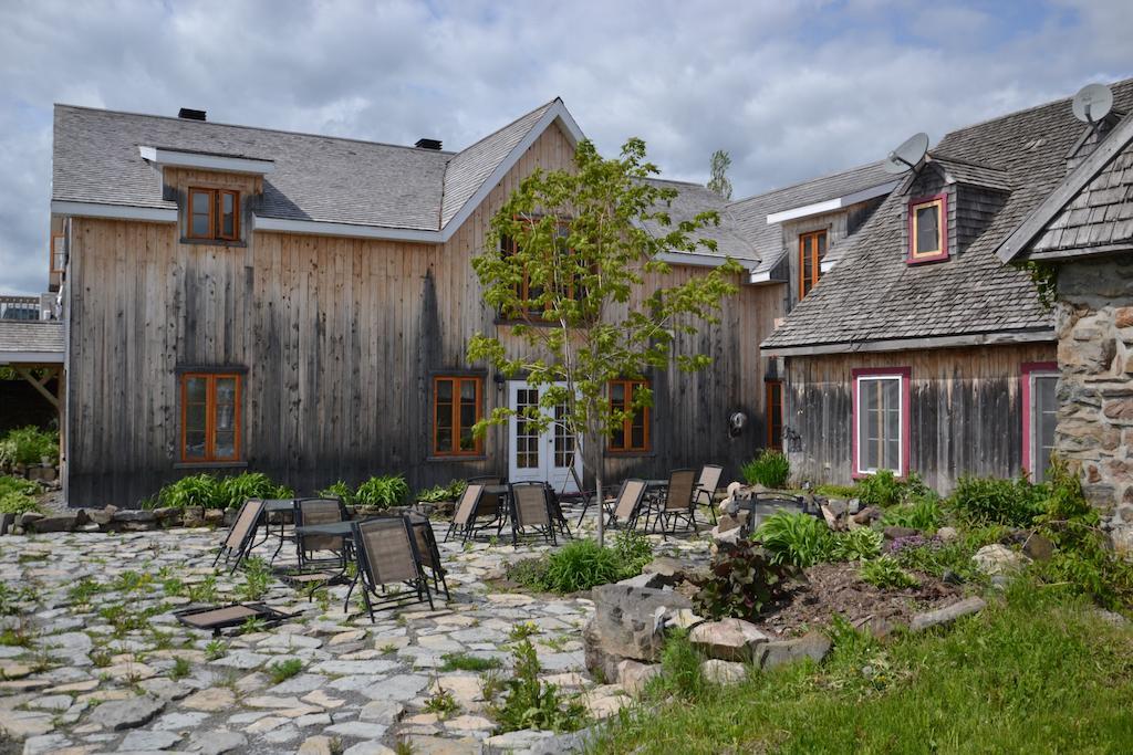 Auberge Le P'Tit Bonheur Saint-Laurent-de-l'ile d'Orleans Dış mekan fotoğraf