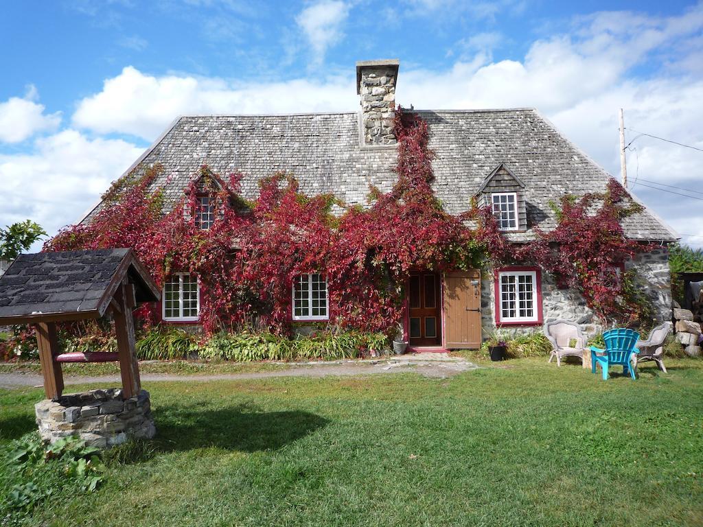 Auberge Le P'Tit Bonheur Saint-Laurent-de-l'ile d'Orleans Dış mekan fotoğraf